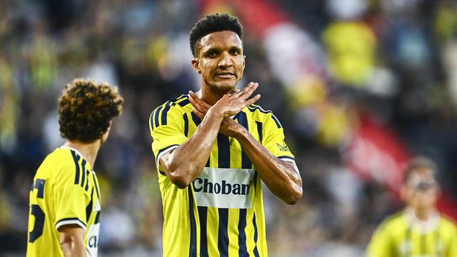 Fenerbahçe'den Resmi Açıklama: Rodrigo Becao Rusya'da Kiralık Olarak Görev Yapacak